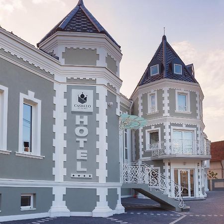 Castello Boutique Hotel Чачак Экстерьер фото
